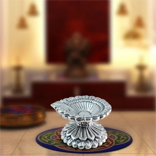 Elegant 999 Silver Hollow Statue