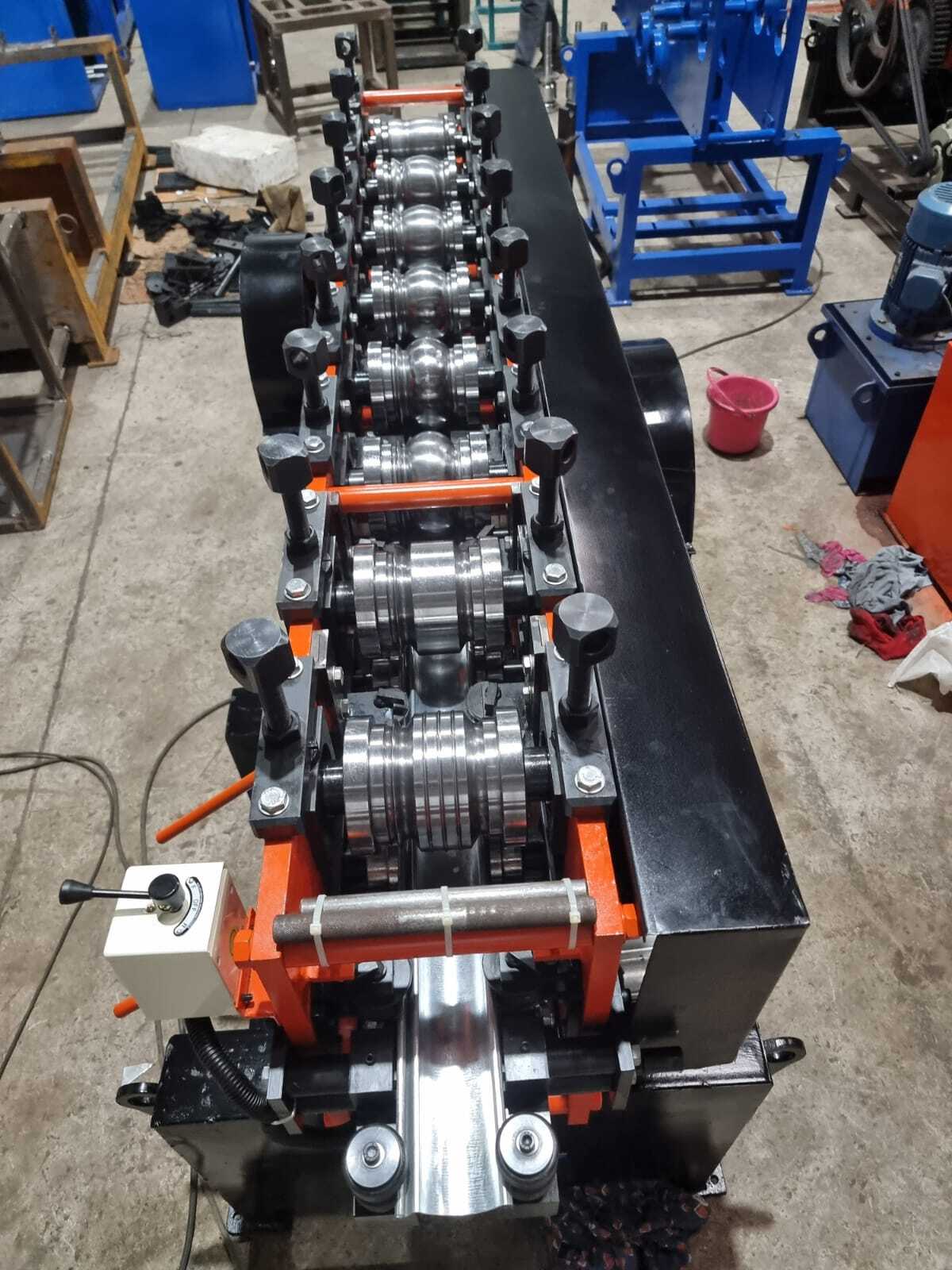 Rolling Shutter Strip Making Machine 8 Rollers 3 Design