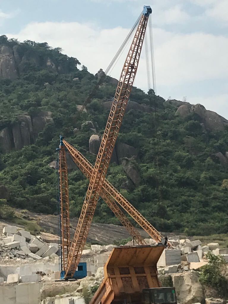 HIGH SPEED DERRICK Crane