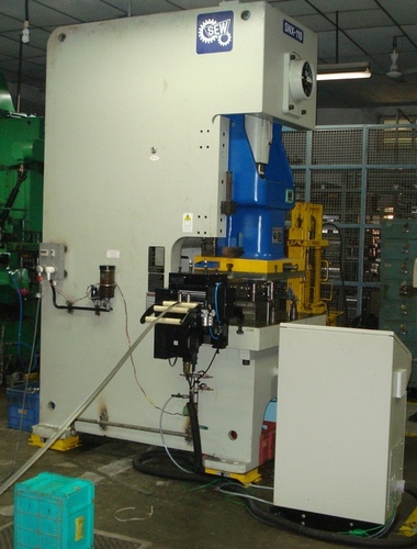 NC Servo Feeder for Electrical Components