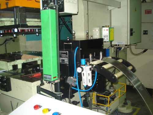 NC Servo Feeder for Automobile Components