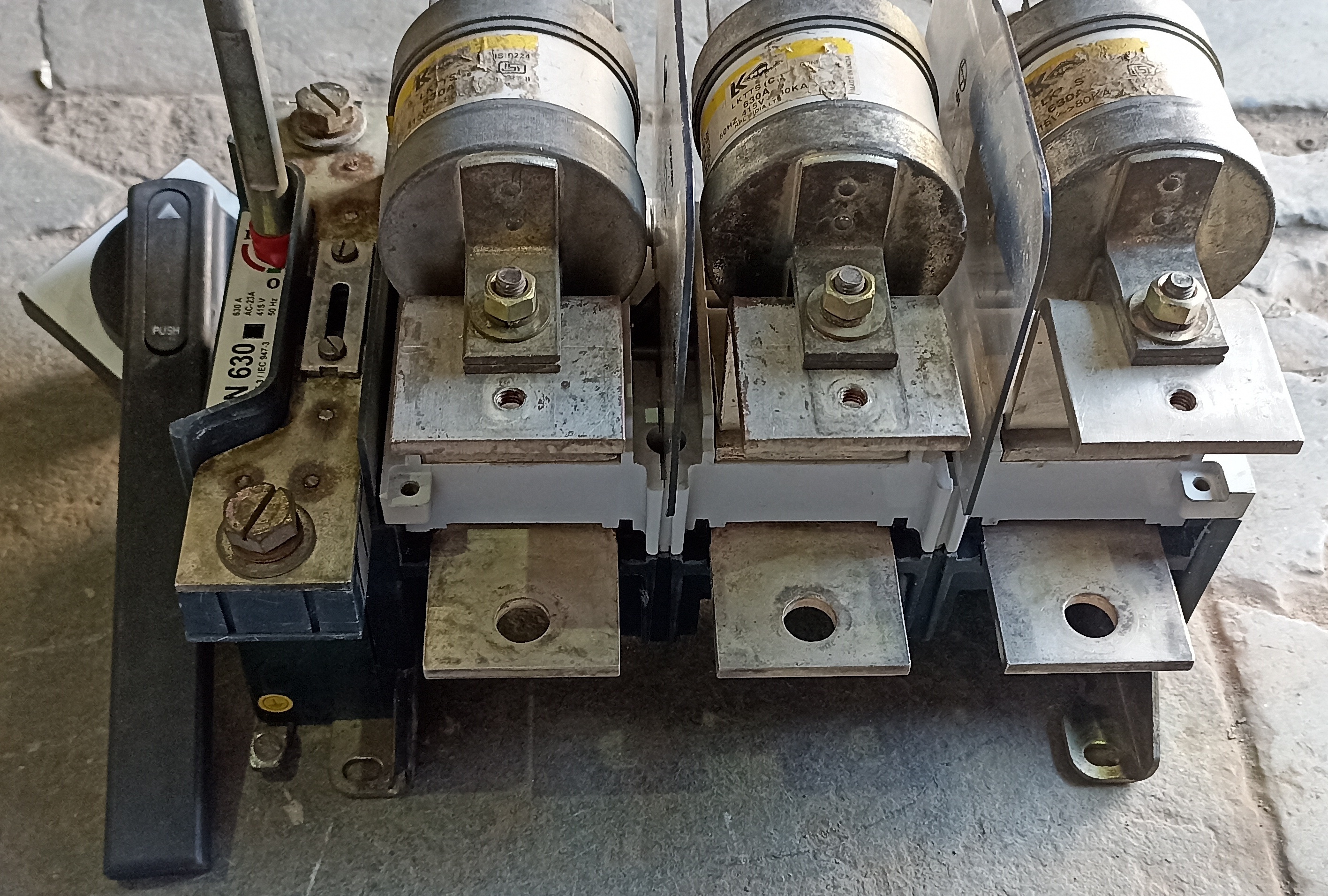 LT 630A FUSE SWITCH FN