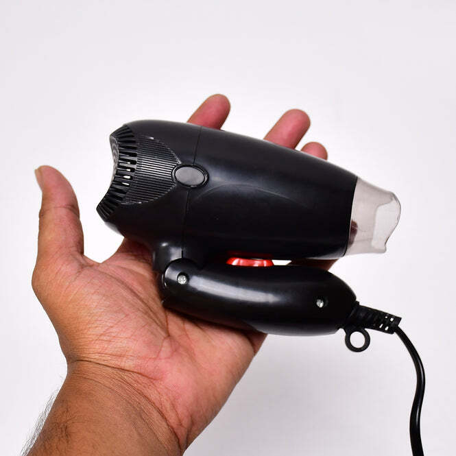 HAIR DRYER WITH FOLDABLE HANDLE