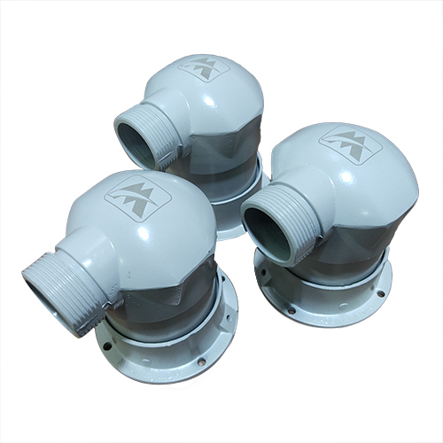 Use High Durability 3 Pin Metal Panel Mount Socket with IP54 Protection