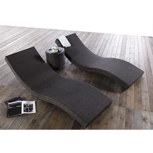 Swimming Pool Modern Lounger