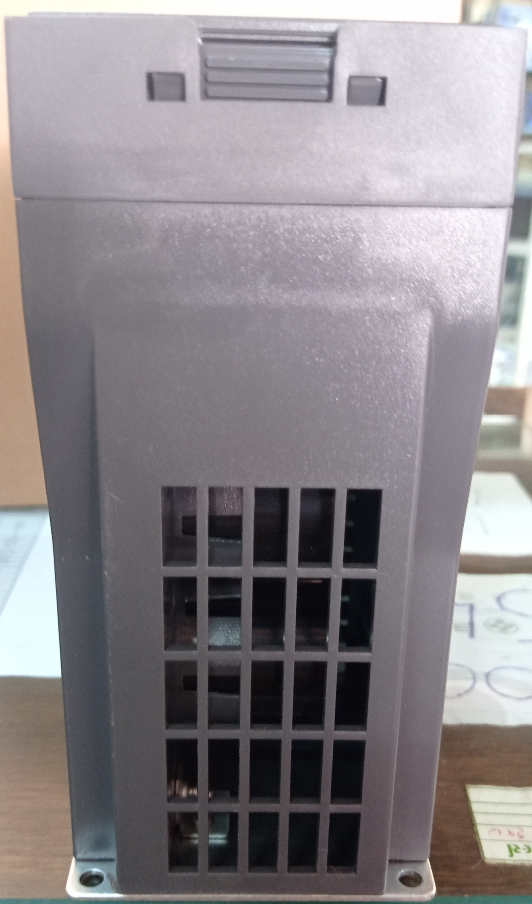 REVOLT 7.5 HP AC DRIVE