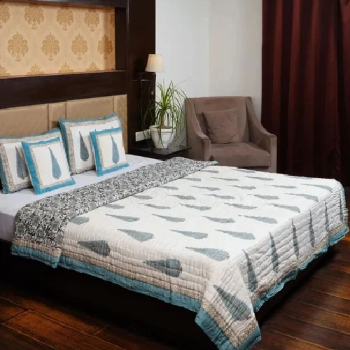 Gulbahaar Muslin Jaipuri Quilt