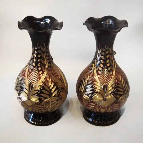 BRASS DECORATIVE FLOWER VASE