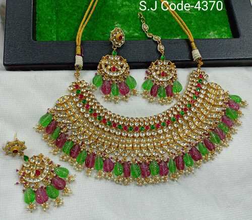 KUNDAN NECKLACE SET