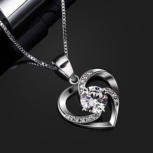 Diamond Pendant 01