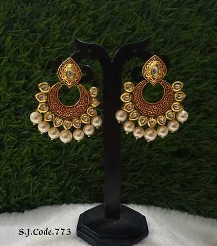 Simple Kundan Earring Gender: Children