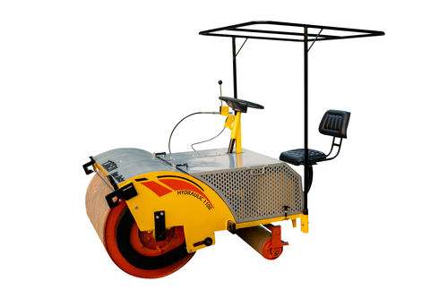 1000 kg Mini Rider Pitch Roller