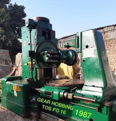 Gear Hobbing Machine TOS FO 16