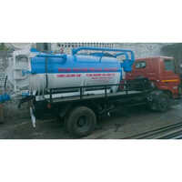 Sewer Suction Cum Jetting Machine - Capacity: 8000 Liter/day