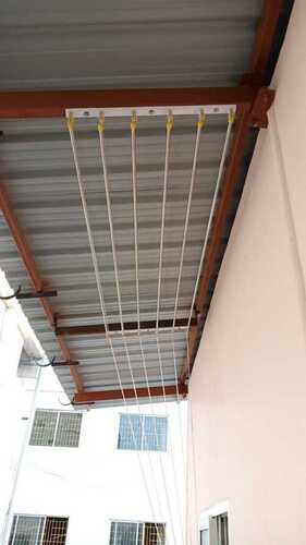 balcony cloth drying hangers in Habitat Cedar Apartments 560097