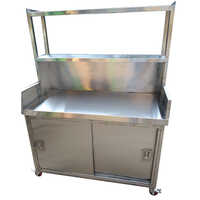 मेटल कमर्शियल सर्विस काउंटर