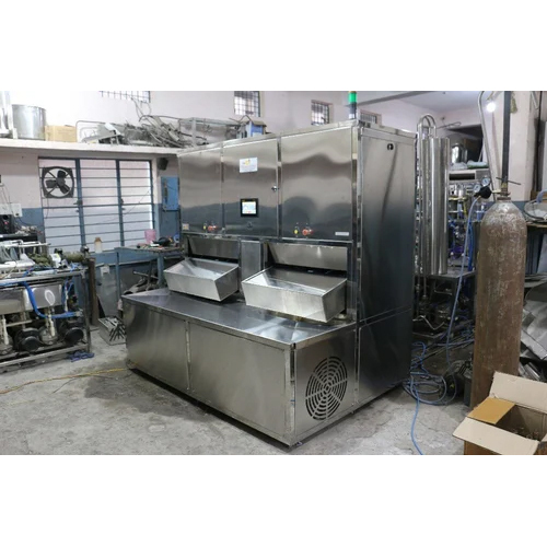 Soda Bottle Filling Machine