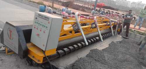 Concrete Screed Paver