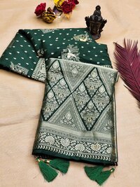 Ruhi Green Pure Dola Silk Saree