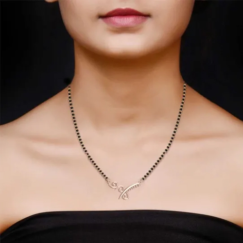 14x25mm 18K 1.11g Emmy Rose Gold Mangalsutra