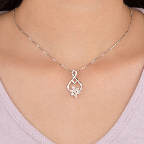 Ladies Designer Pendant