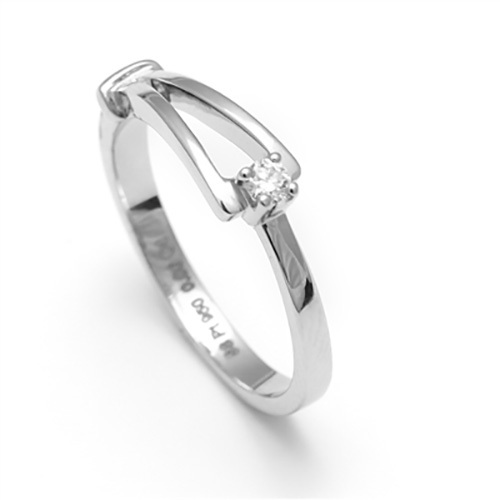 Platinum Engagement Ring With Solitaire Diamonds