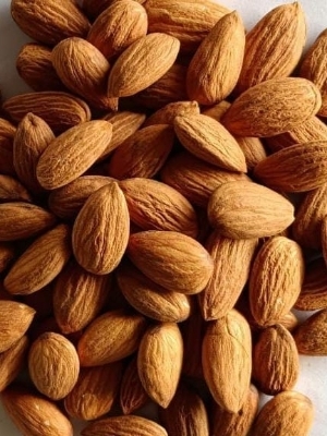 Organic Almond (Badam)