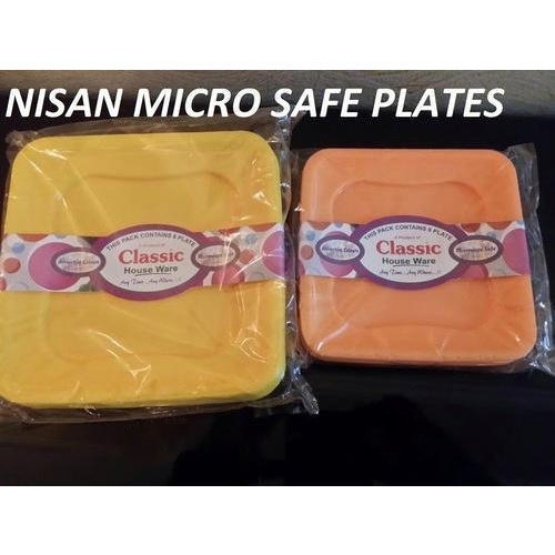 Square Plastic Plates