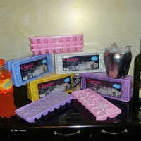 Saisha Plastic Ice Cube Tray