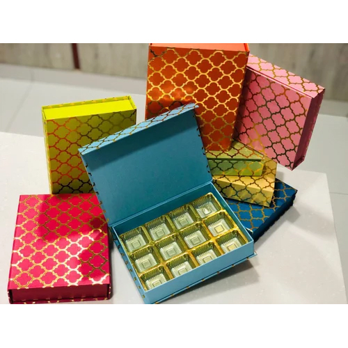 Laminated Material 12 Cavity Chocolate Boxes