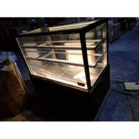 Ecs 42 Dlx Glass Display Counter - Color: Black
