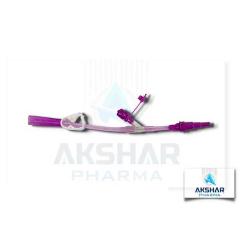 Extension tube for enteral nutrition with lateral port