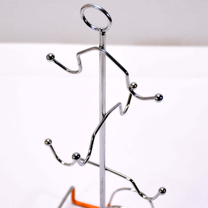 SPACE SAVING WROUGHT IRON CUP AND PLATE HOLDER