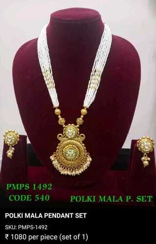 GHUGARI POLKI MALA PENDANT SET