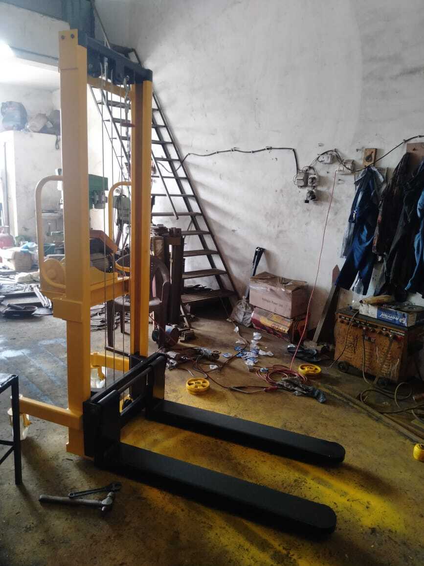 Electric Stacker