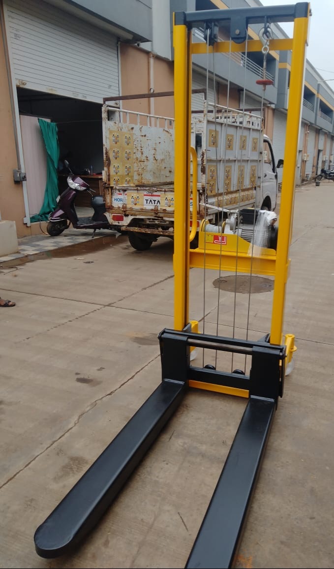 Electric Stacker
