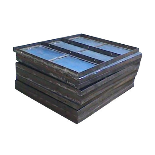 Shuttering Plate Application: Construction