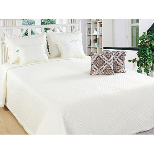 White Parkland Quilted Bed Cover