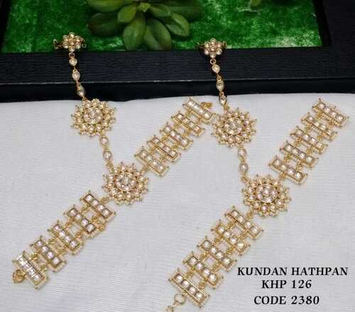 FLOWER STYLE KUNDAN HATPAN