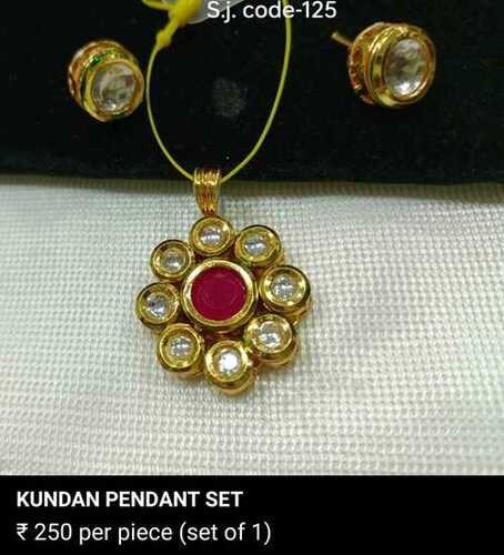 KUNDAN PENDANT SET