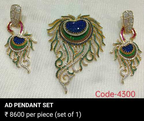 AMERICAN DIAMOND PENDANT SET