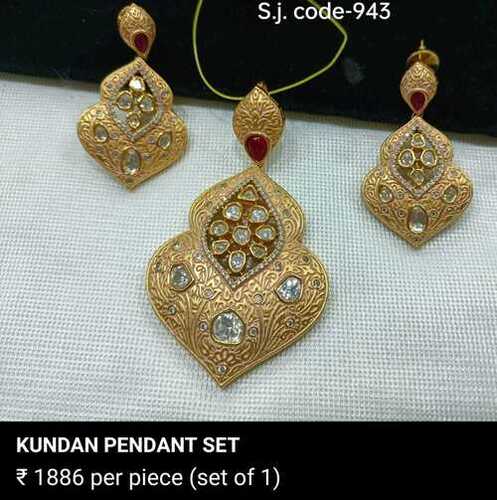MEENAKARI KUNDAN PENDANT SET