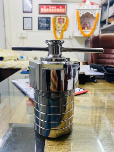 Hydrothermal Autoclave 200 ml