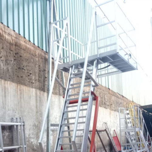 Oil Tank Platform Ladder - Material: Aluminium