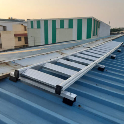 Roof Ladder - Material: Aluminium