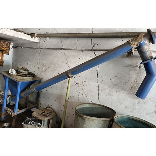 Screw Conveyor With Feeding Hopper