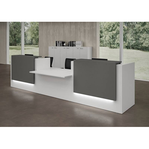 Reception Desk With Middle Low Counter