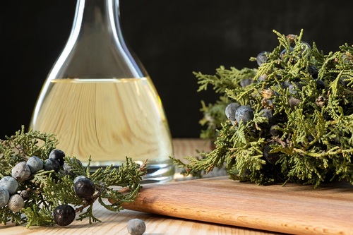 Juniper Leaf Essential Oil - Grade: Cosmetic Grade