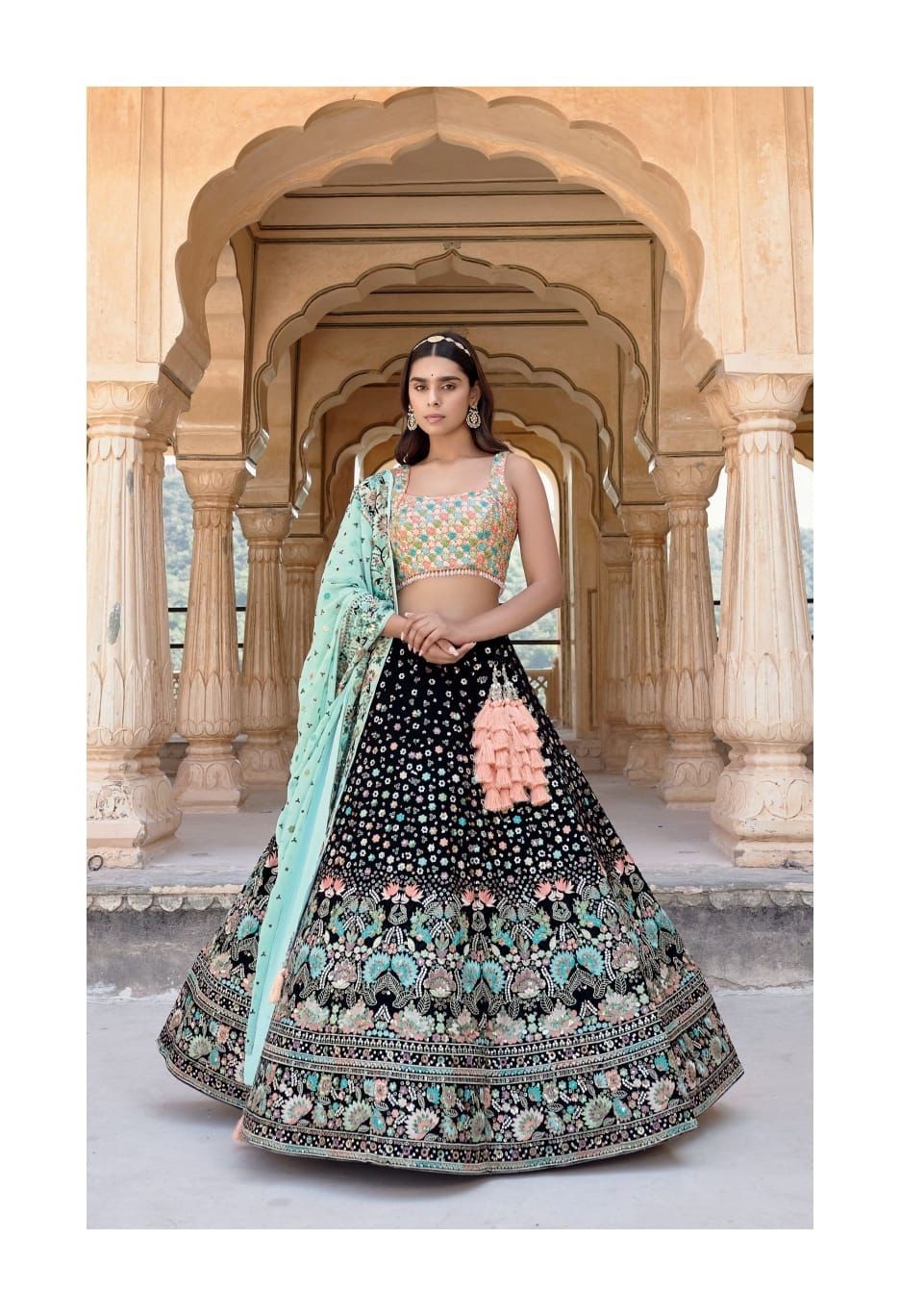 NAVKAR  LEHENGA