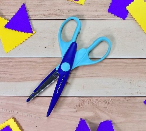 SCISSORS ZIGZAG